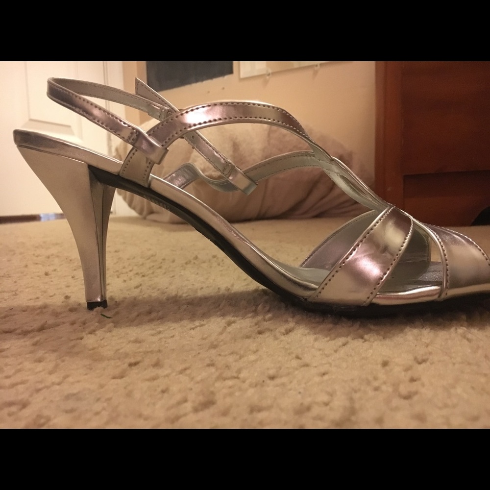 Silver Strappy Heels Pumps